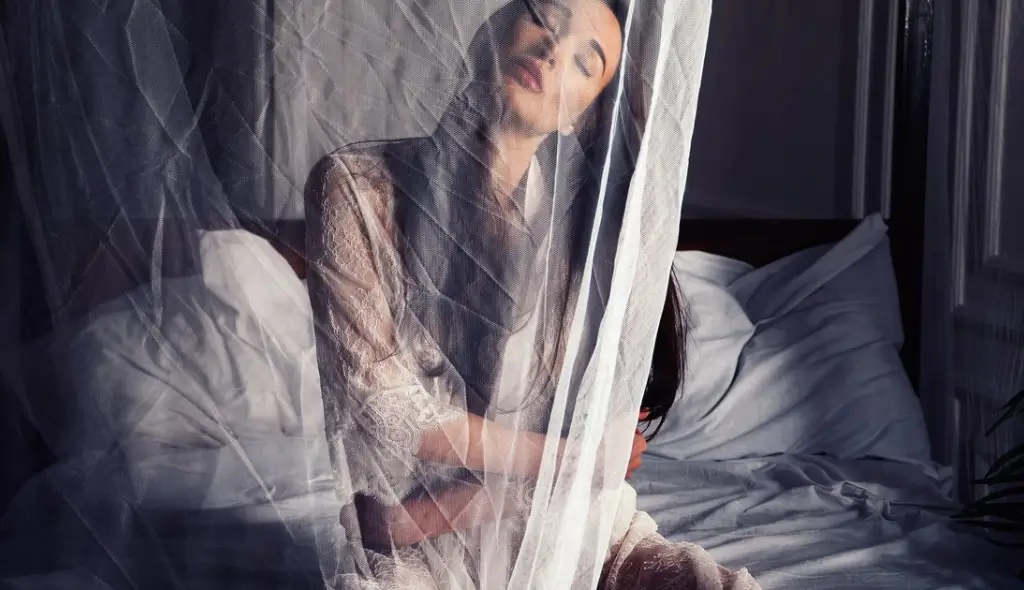 How to Hook Up With a MILF