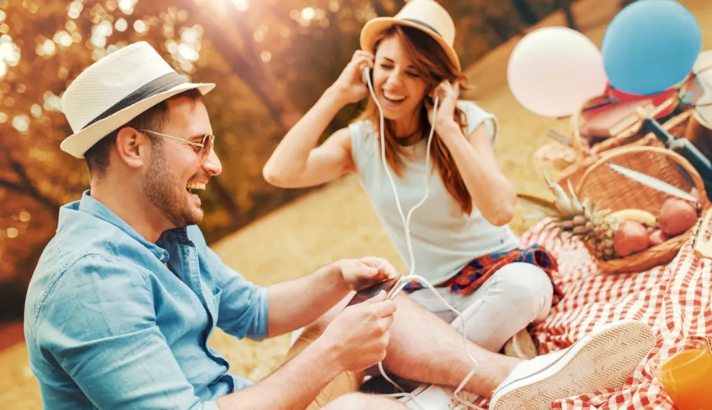 How to Keep a Relationship Interesting